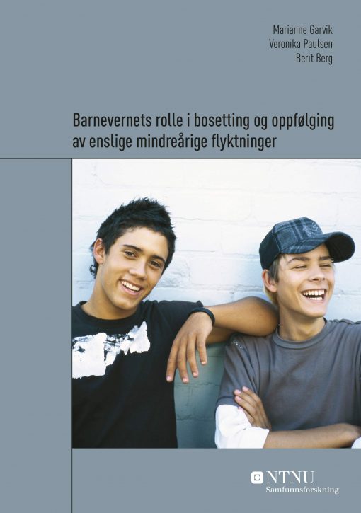 Omslaget på rapporten, två unga killar skrattar mot kameran