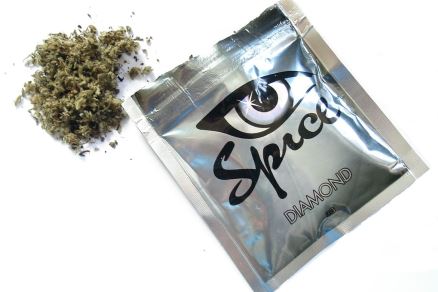 1024px-Spice_drug%20web