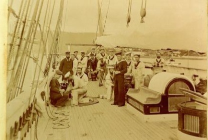 HMS_Waterwitch_crew_Hobart_April_1895%20webb