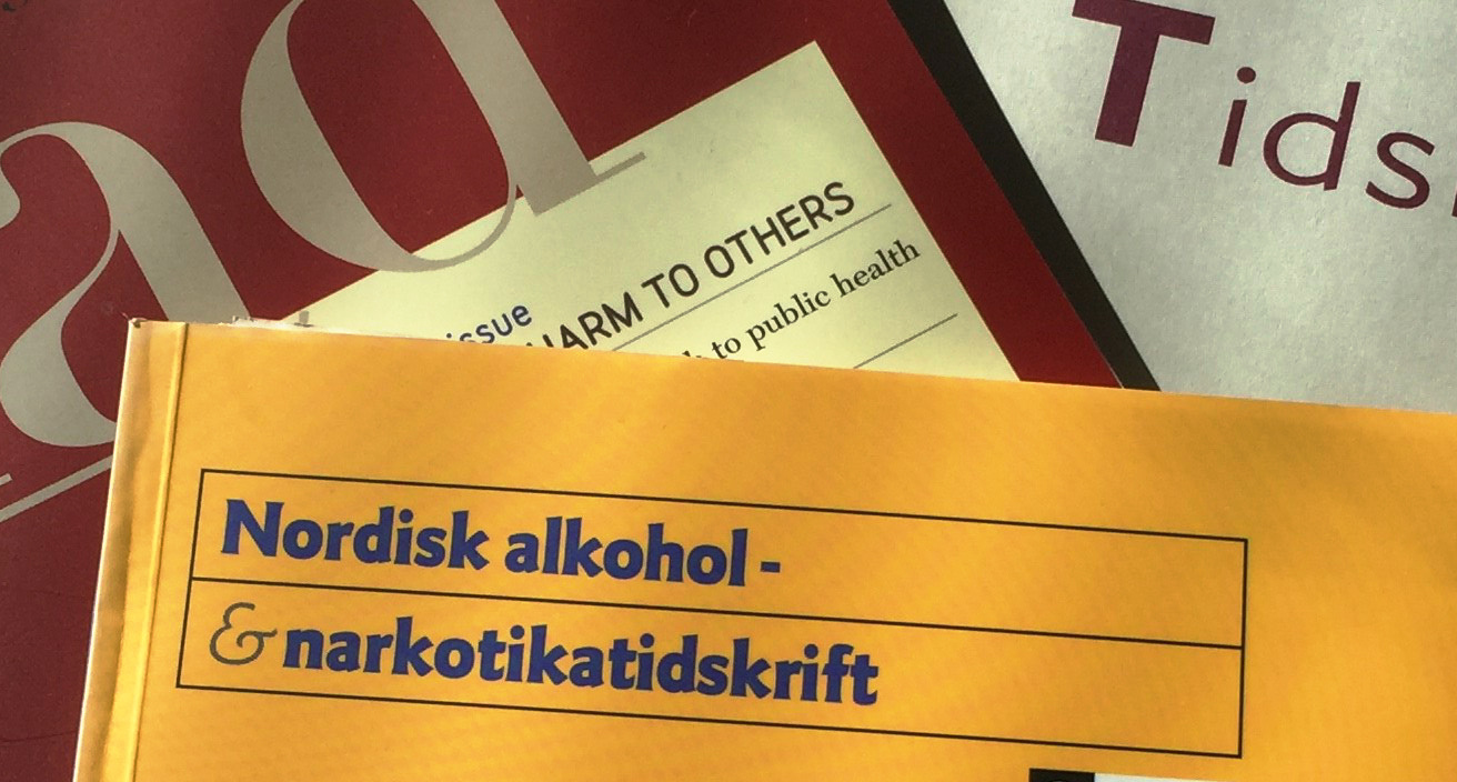 Bild av gamla nummer av tidskriften NAD