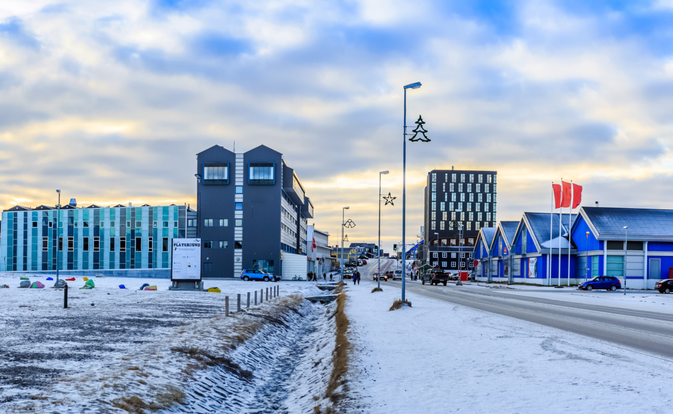 Bild från Nuuk i Grönland. Bilden fungerar som illustration till artikeln.