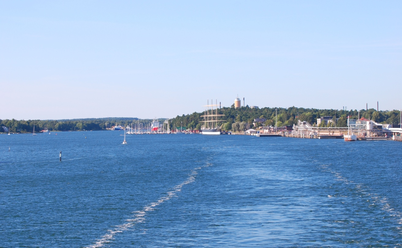 2403486-mariehamn-harbor
