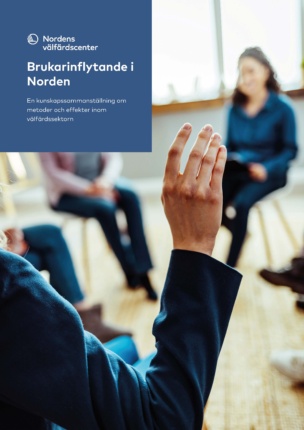 Omslag till rapporten. Uppräckt hand framför grupp av människor.
