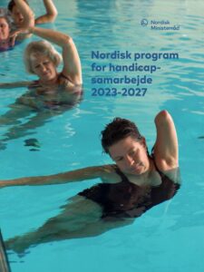 Titelsida till Nordisk program for handicapsamarbejde 2023-2027. Simmare med handicap.