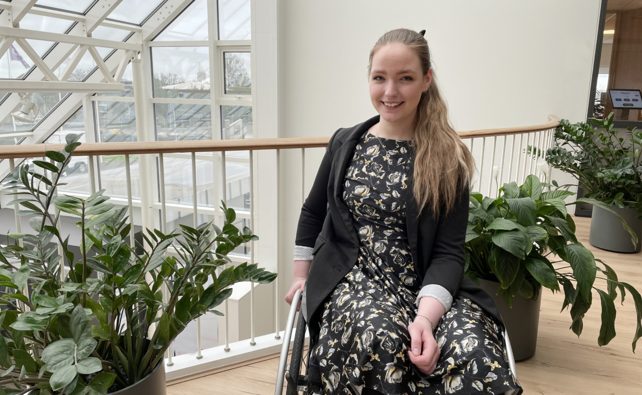 Margrét Lilja Aðalsteinsdóttir, president of Sjálfsbjörg, sitting in wheelchair