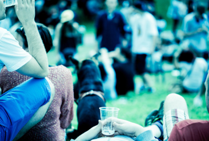 young people relaxing at a fesival